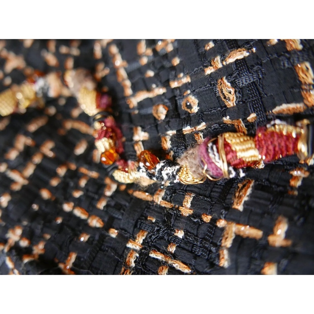 CHANEL 11C BLK/MULTI COLOUR LESAGE TWEED JACKET 6 - Picture 6 of 14